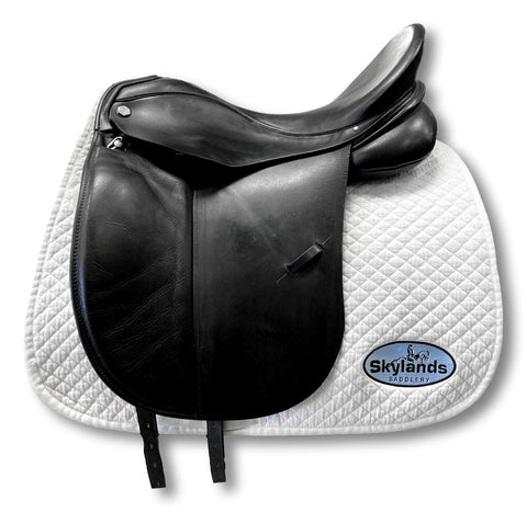 Used Schleese Infinity 17" Dressage Saddle