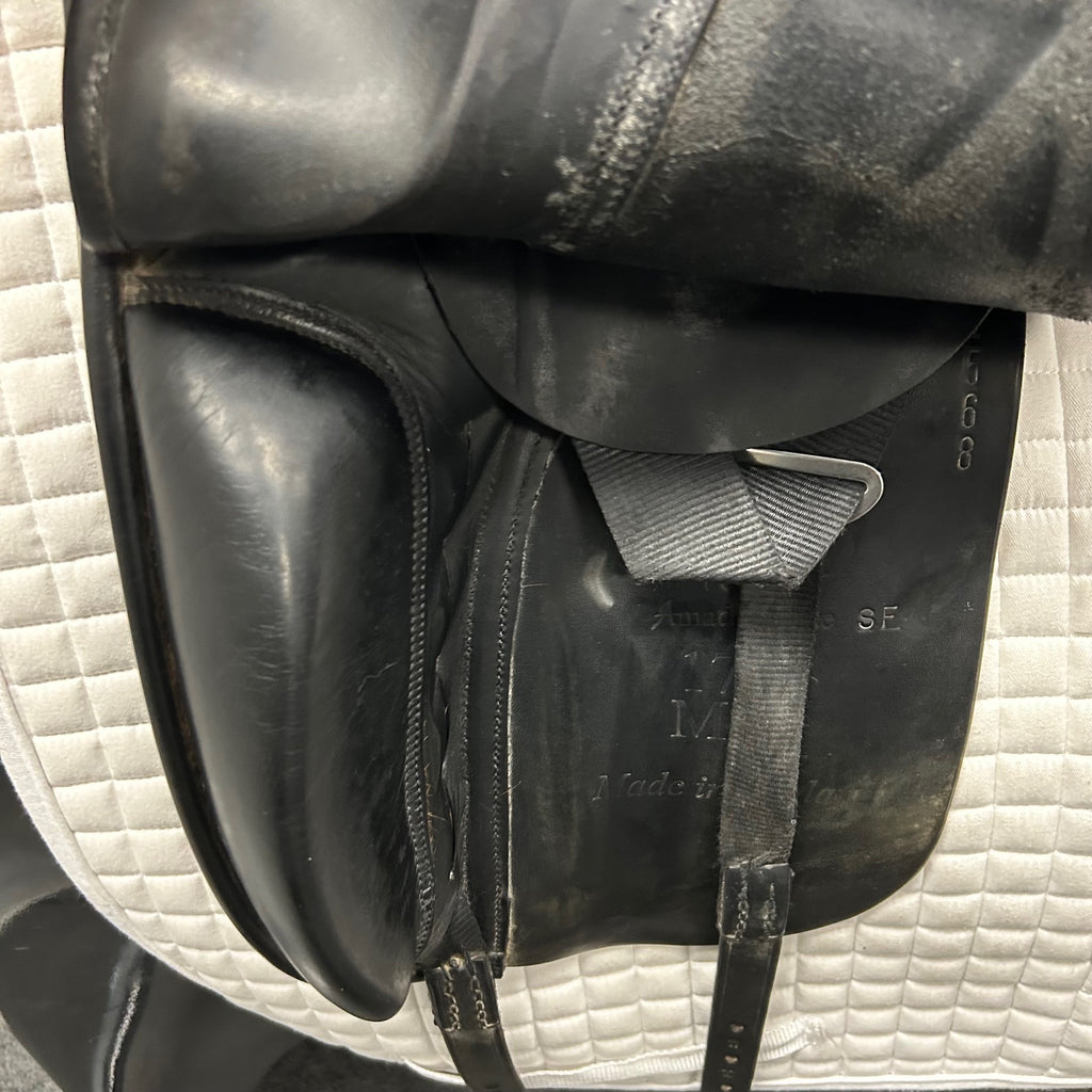 Used Trilogy Amadeo Elite 17.5" Dressage Saddle