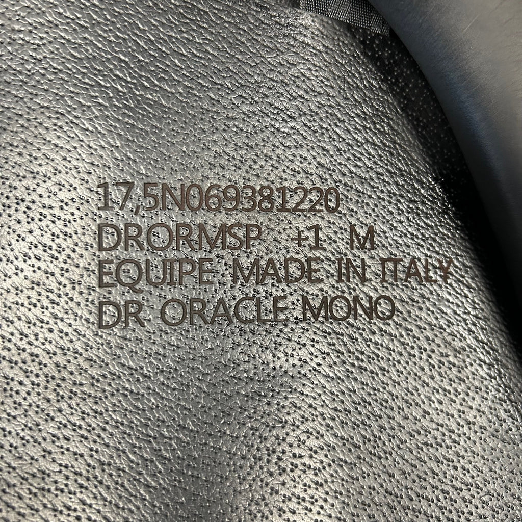 Used Equipe Oracle 17.5" Monoflap Dressage Saddle