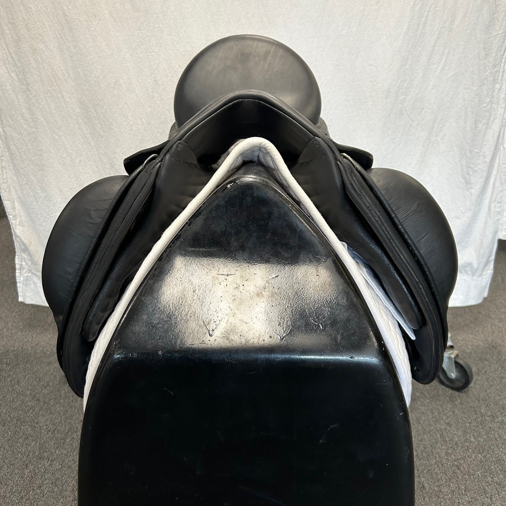 Used Schleese Obrigado 17.5" Monoflap Dressage Saddle