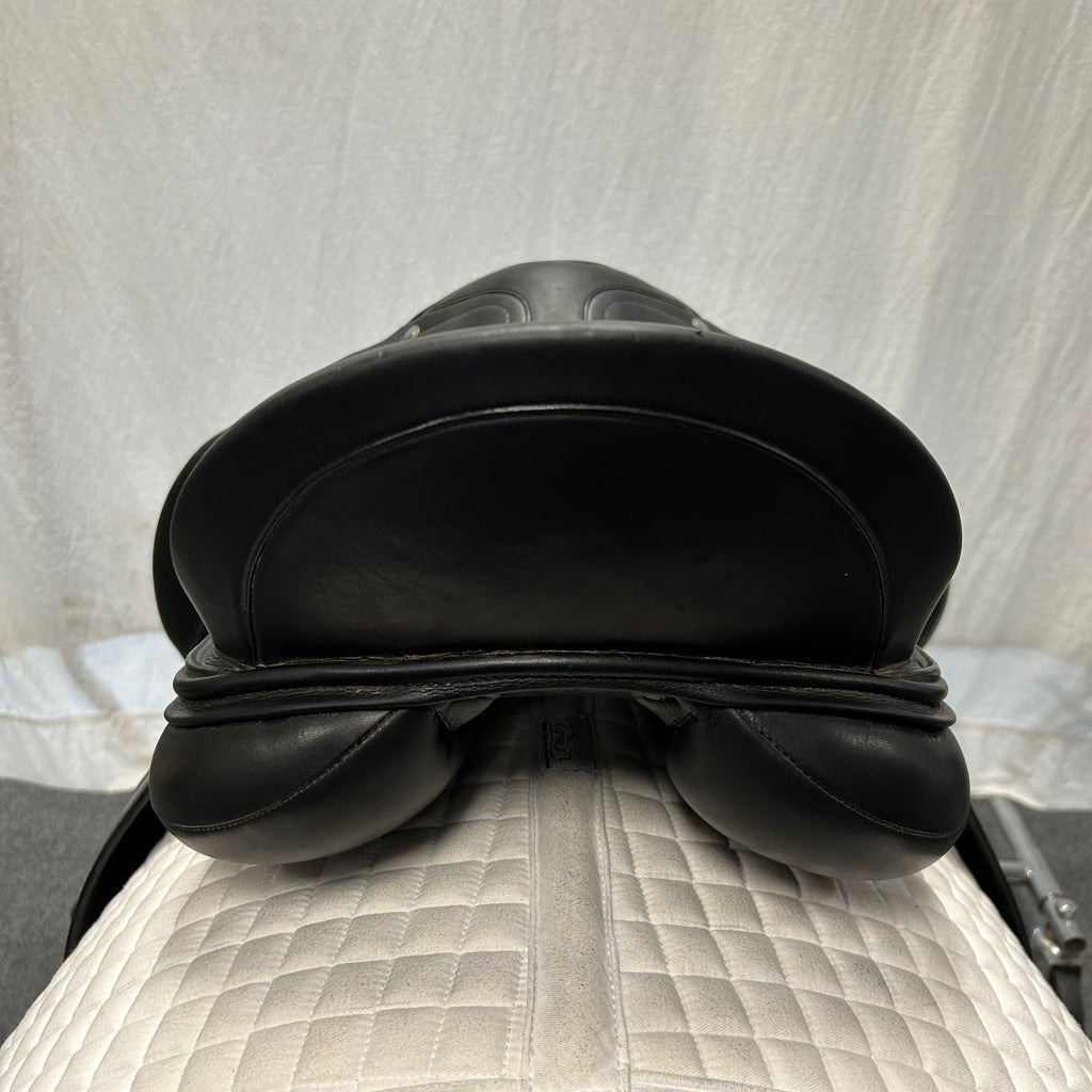 HOLD: Used Schleese Obrigado 17.5" Monoflap Dressage Saddle