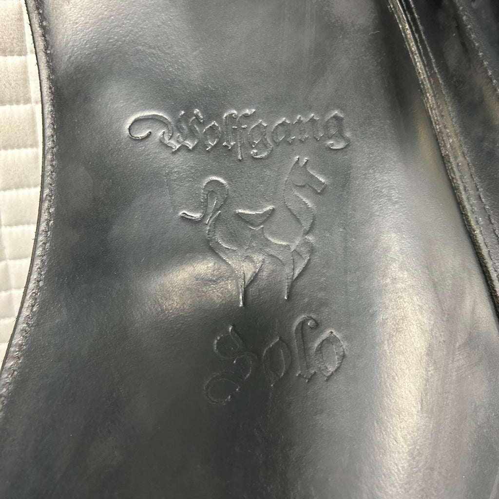 Used Custom Wolfgang Solo MKII 17.5" Dressage Saddle