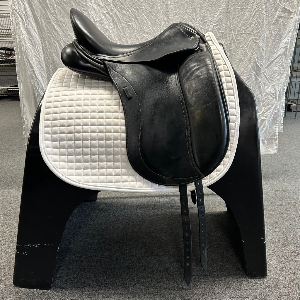 Used Schleese Wave 17.5"  Dressage Saddle