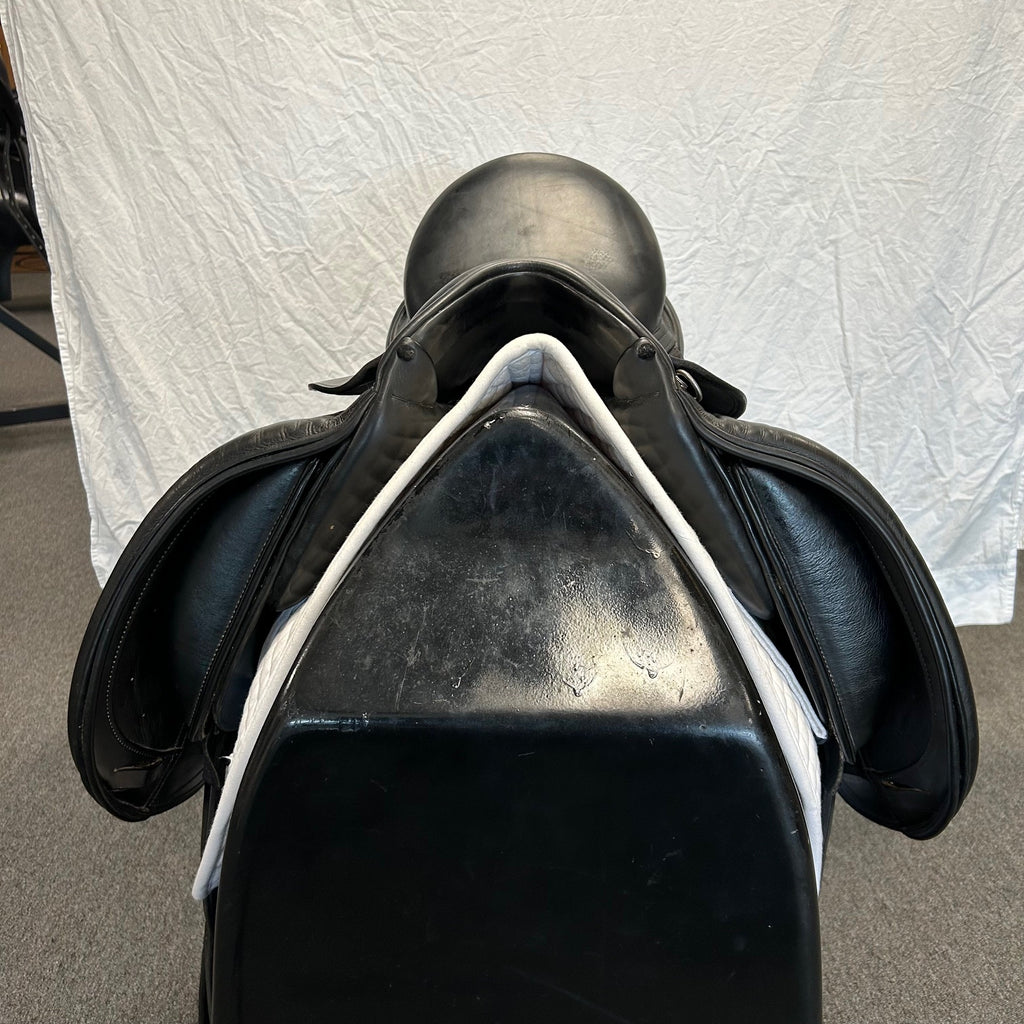 Used Schleese Wave 17.5"  Dressage Saddle