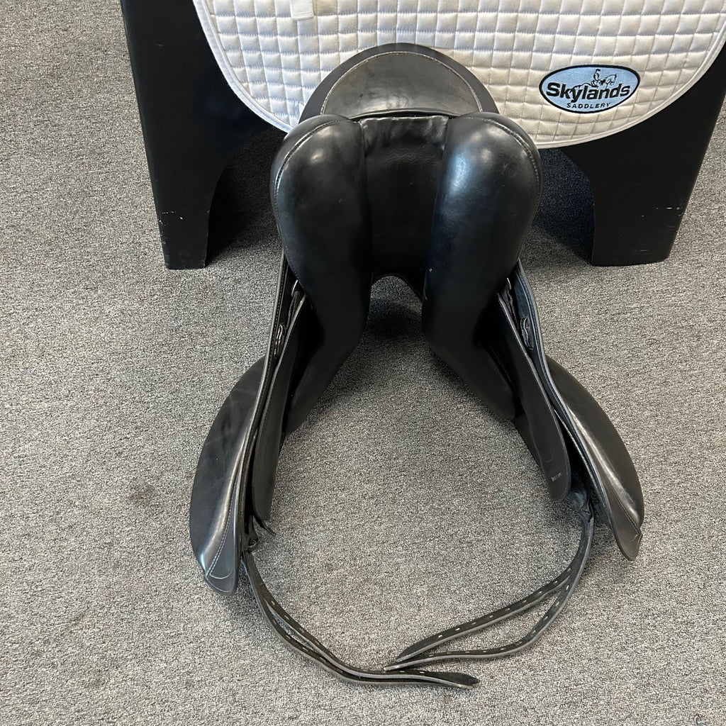 Used Schleese Wave 17.5"  Dressage Saddle