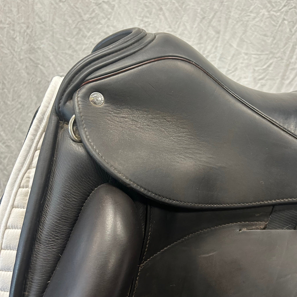 Used Custom Icon Alpha 17.5" Monoflap Dressage Saddle