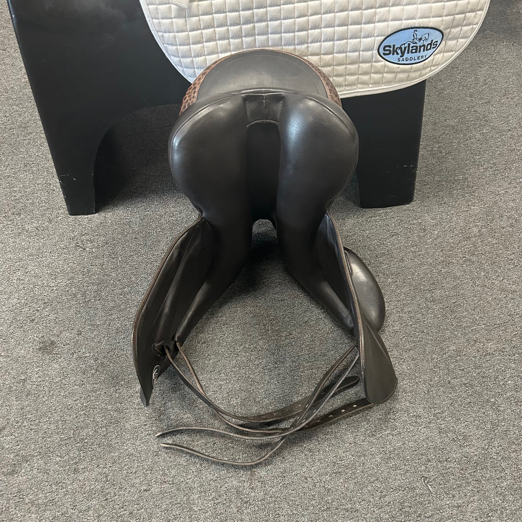 Used Custom Icon Alpha 17.5" Monoflap Dressage Saddle