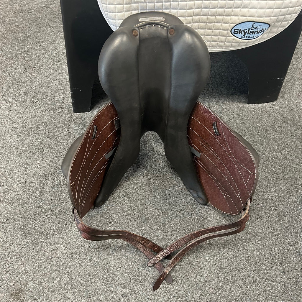 Used Forestier Boeckelo 18" Jump Saddle