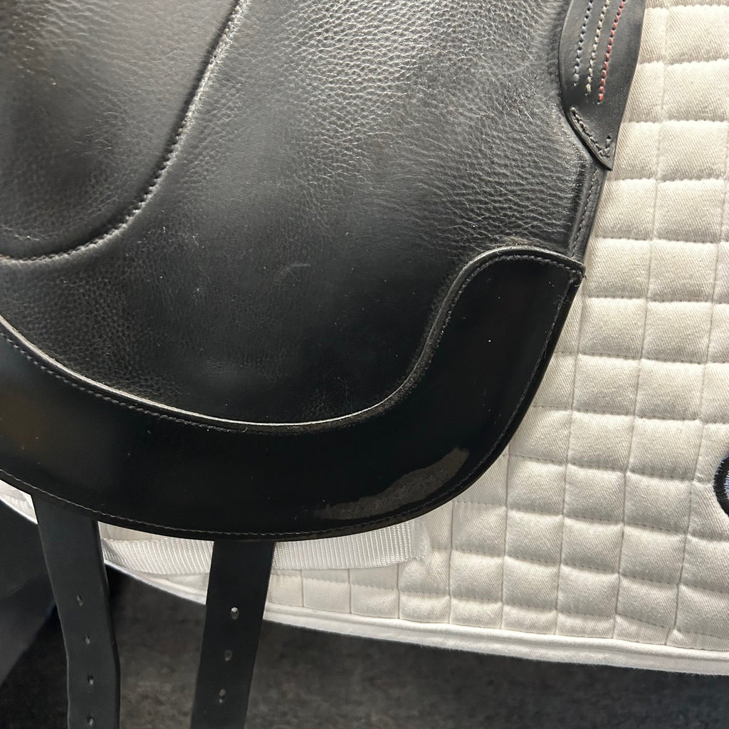 Used Tota Freedom Pro 18.5" Dressage Saddle