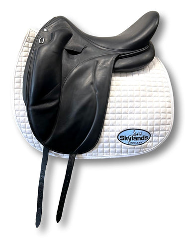 HOLD: Used Schleese Jete 17" Jump Saddle