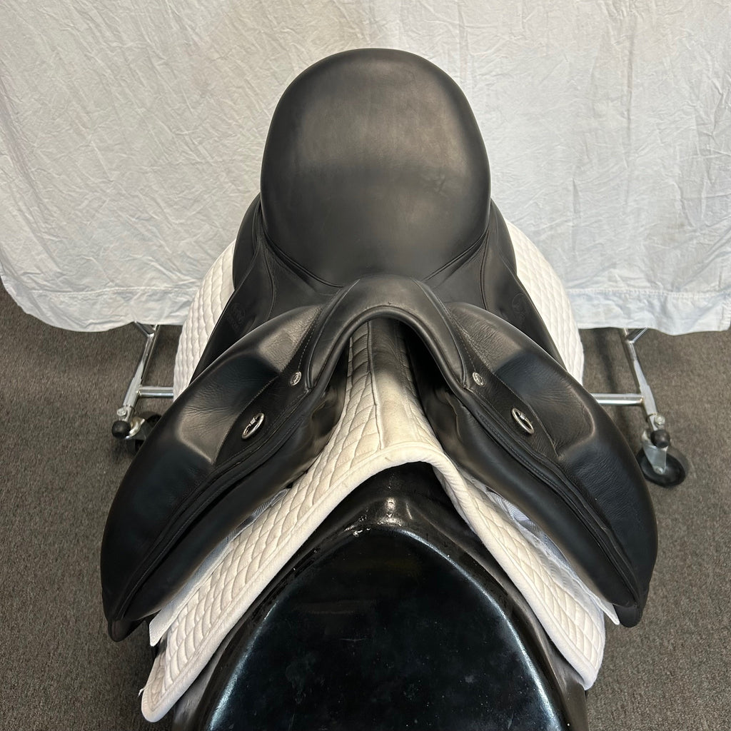 HOLD: Used Devoucoux Makila Lab 18" Monoflap Dressage Saddle