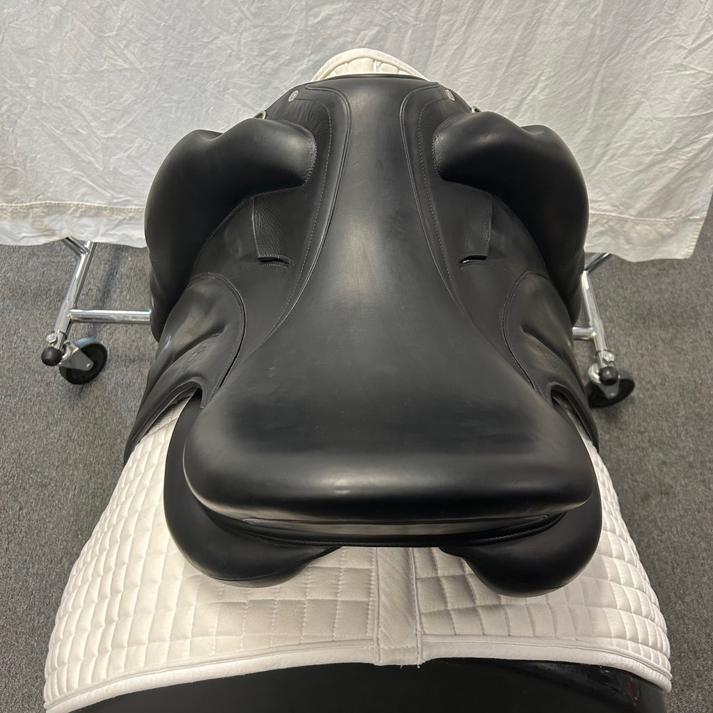 HOLD: Used Devoucoux Makila Lab 18" Monoflap Dressage Saddle