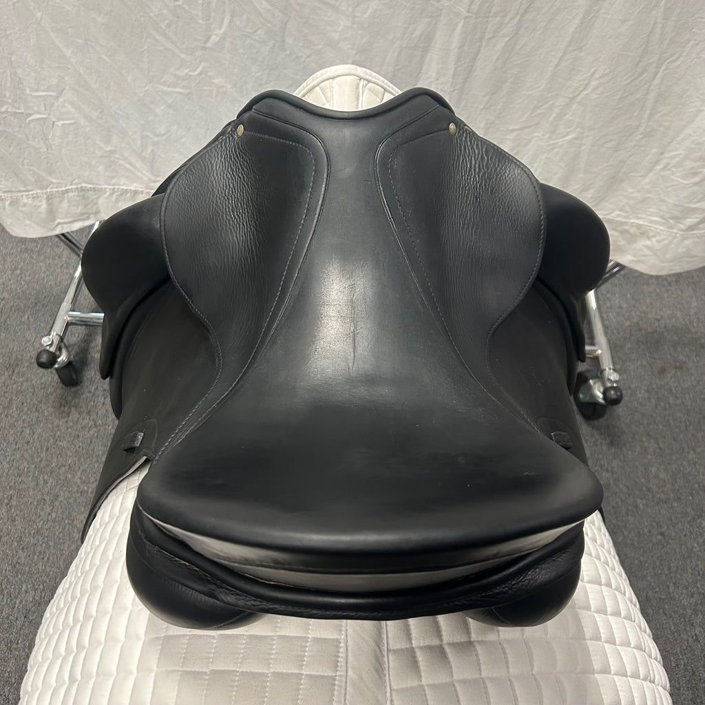 Used Schleese Triumph Plus 17.5" Dressage Saddle