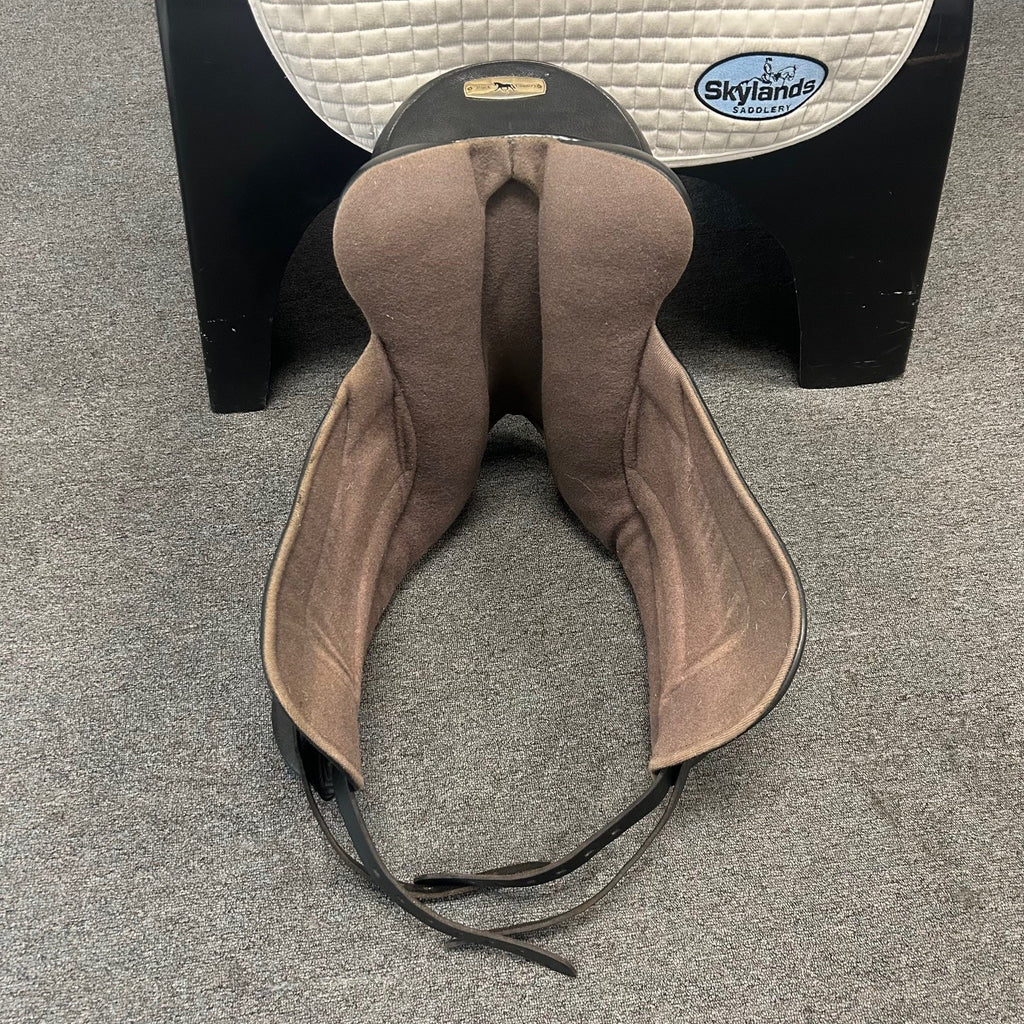 HOLD: Used Black Country Vinici 17.5" Dressage Saddle