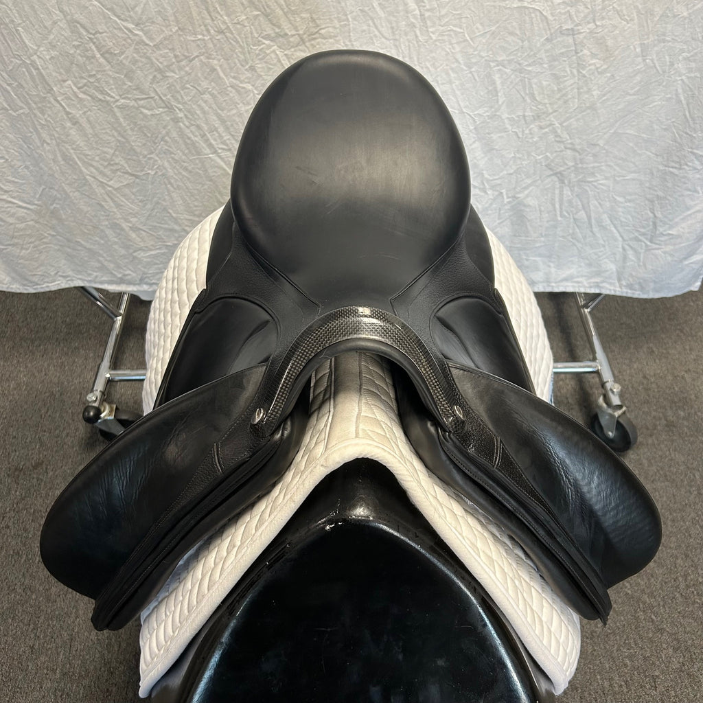 Used Devoucoux Makila Harmonie 18" Monoflap Dressage Saddle