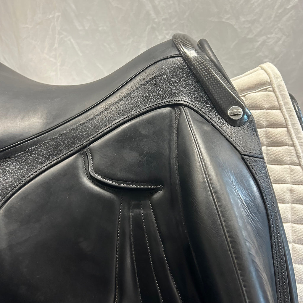 Used Devoucoux Makila Harmonie 18" Monoflap Dressage Saddle