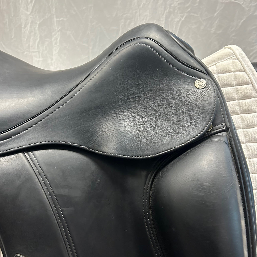 Used Equipe Oracle 17" Monoflap Dressage Saddle