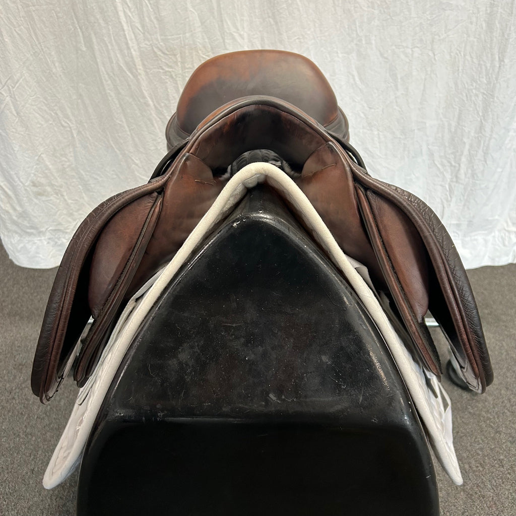 Used Schleese Jete 16.5" Jump Saddle