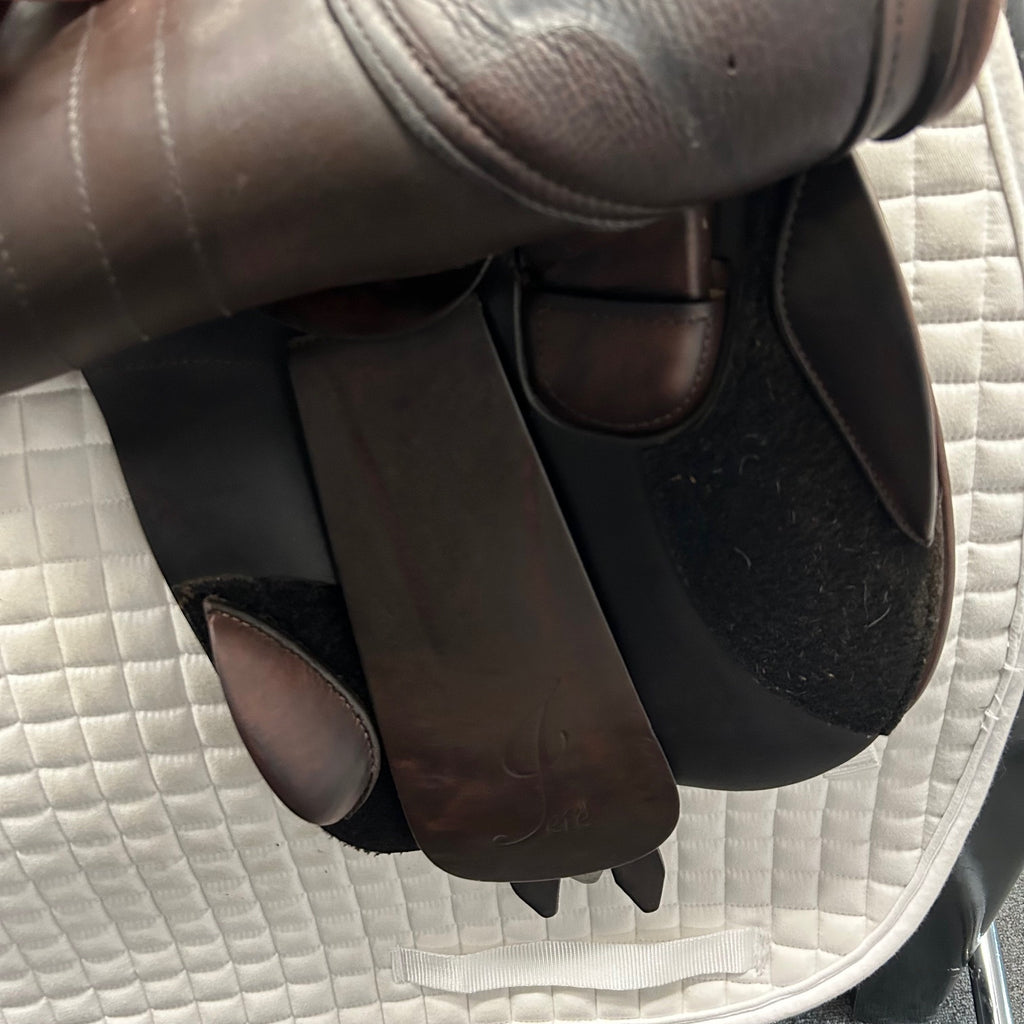 Used Schleese Jete 16.5" Jump Saddle