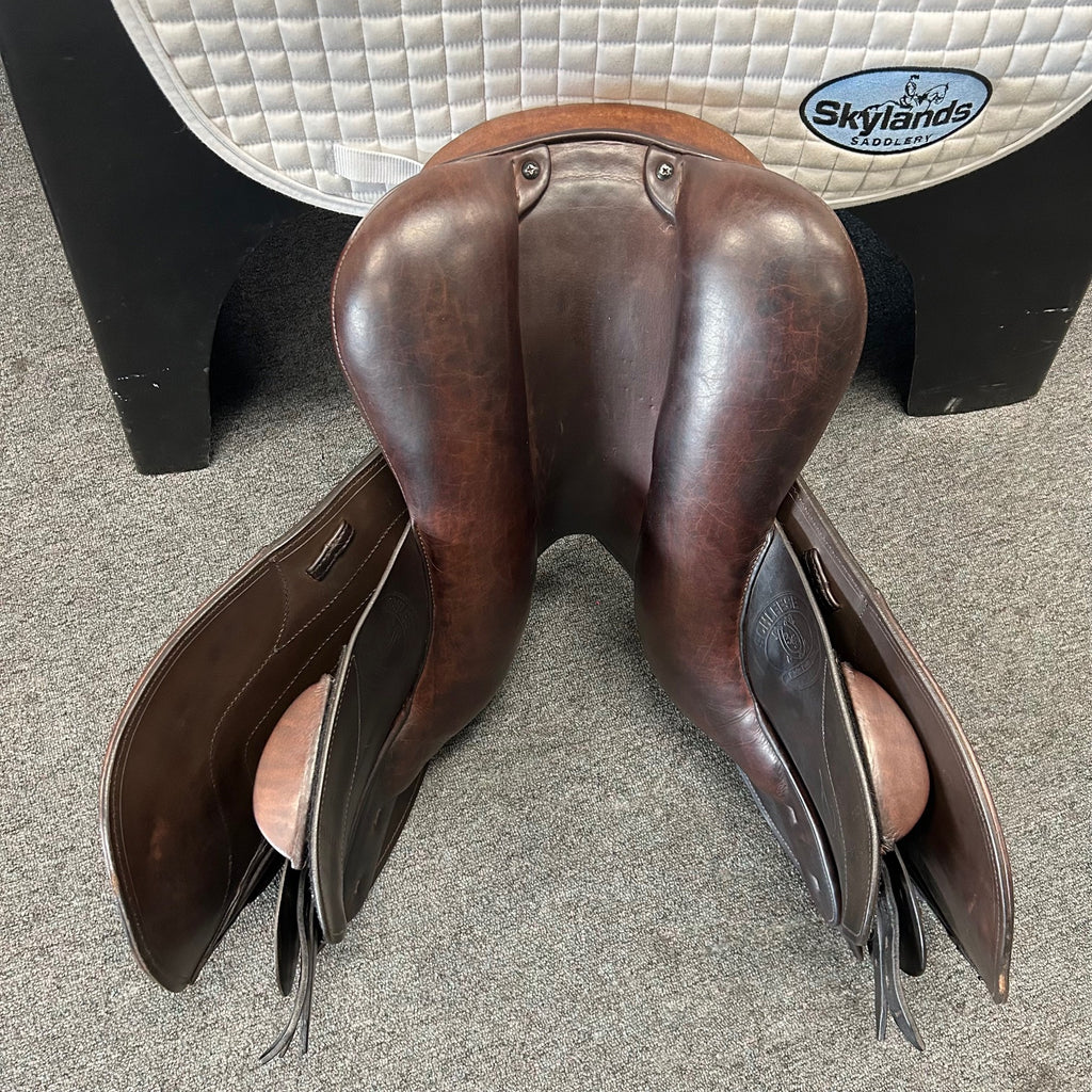 Used Schleese Jete 16.5" Jump Saddle