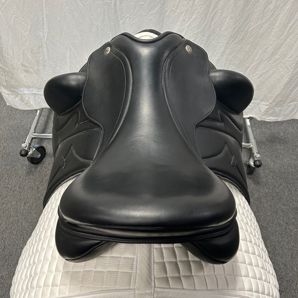 Used MacRider Ruby 18" Dressage Saddle