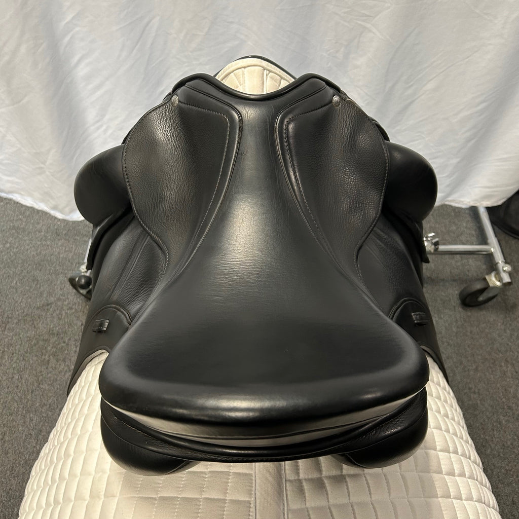 Used Schleese Link II 17.5" Dressage Saddle