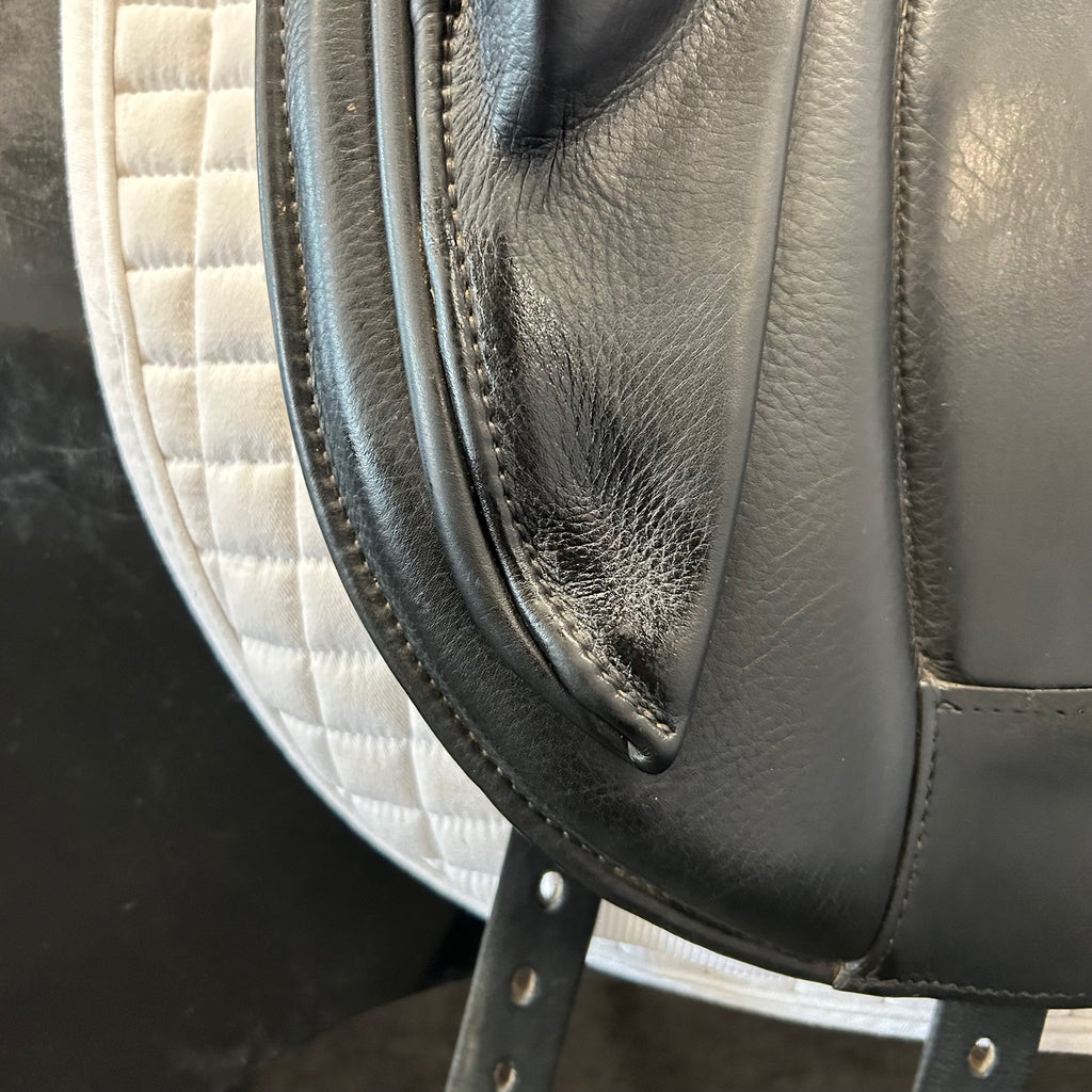 Used Schleese Link II 17.5" Dressage Saddle