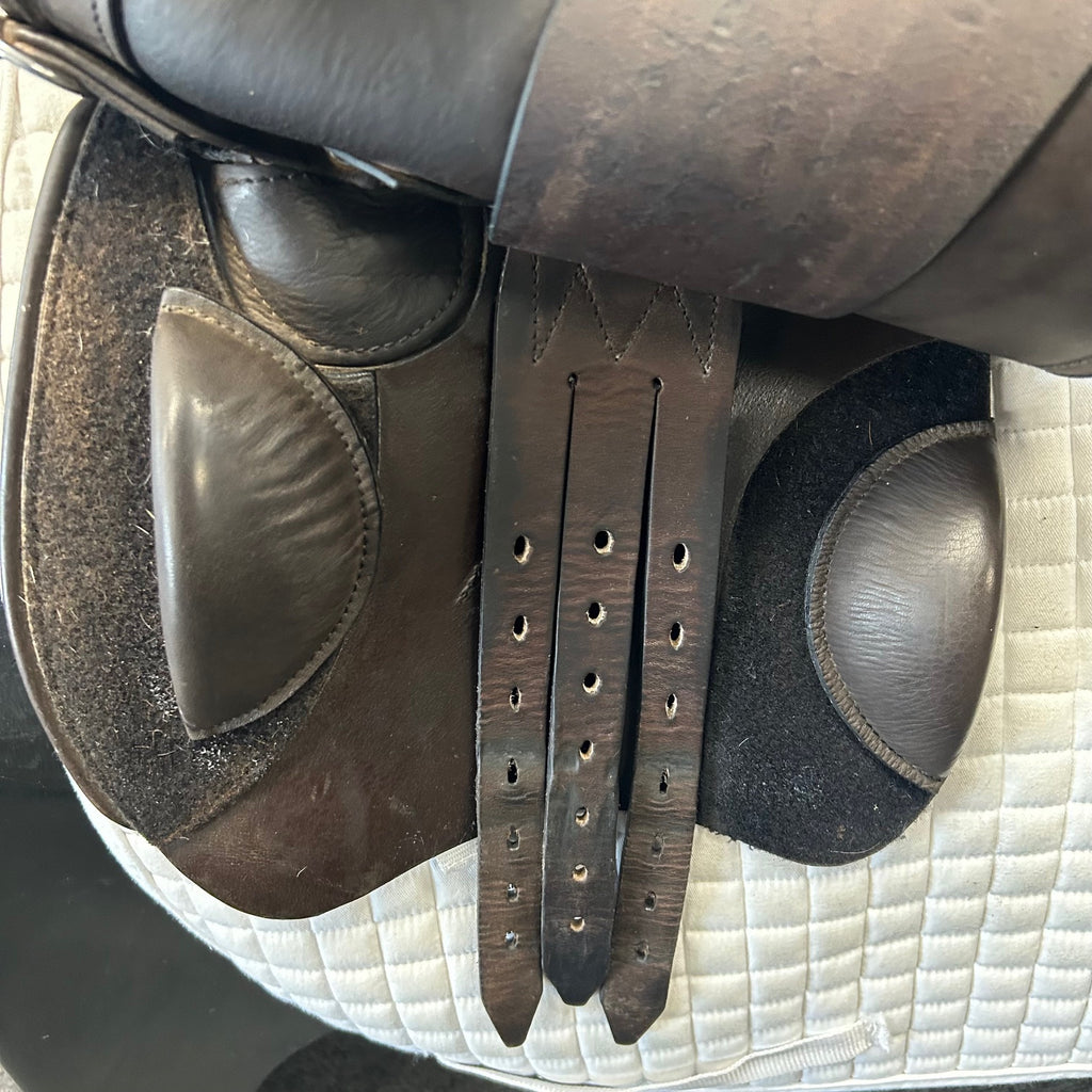 Used Schleese Merci 17.5" Jump Saddle