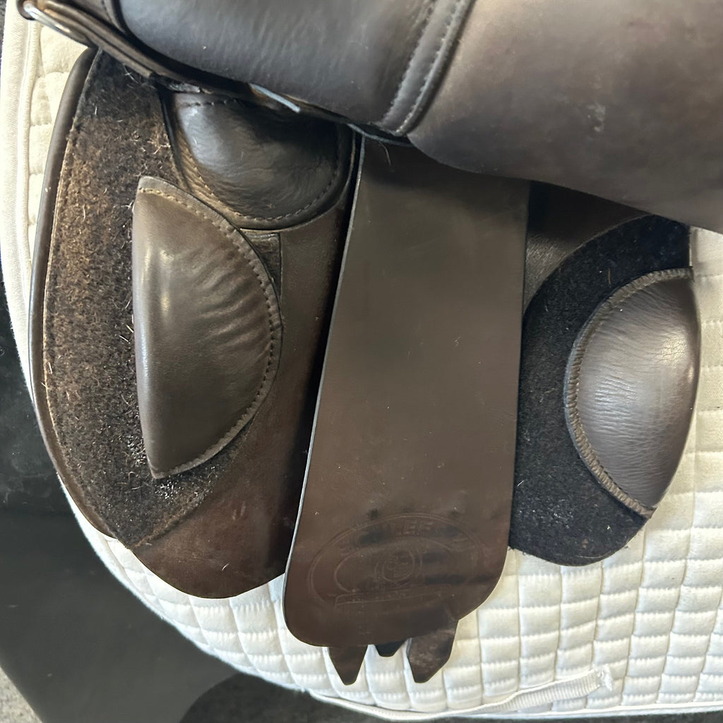 Used Schleese Merci 17.5" Jump Saddle