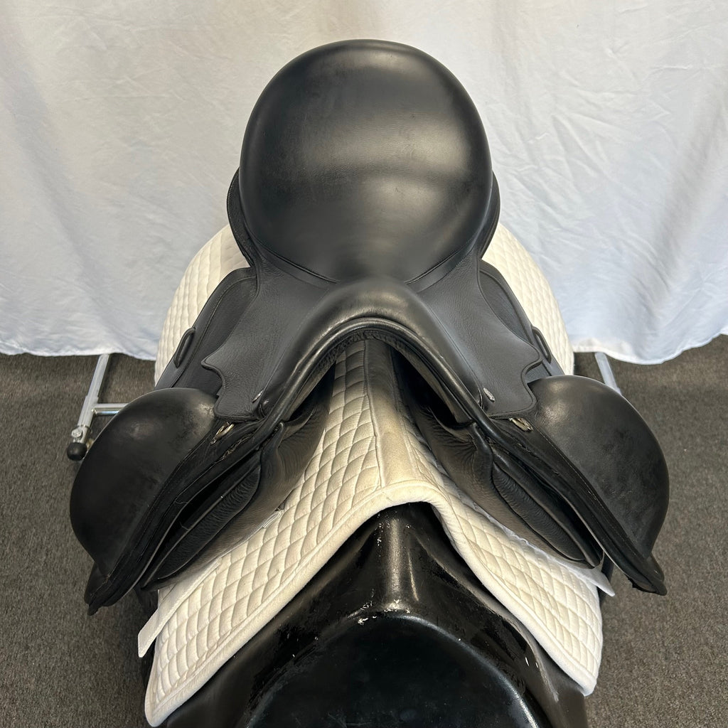 Used Custom Advantage R 17.5" Dressage Saddle