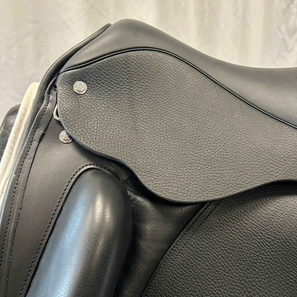 Demo Custom Wolfgang Signature Solo MKII 17.5" Dressage Saddle