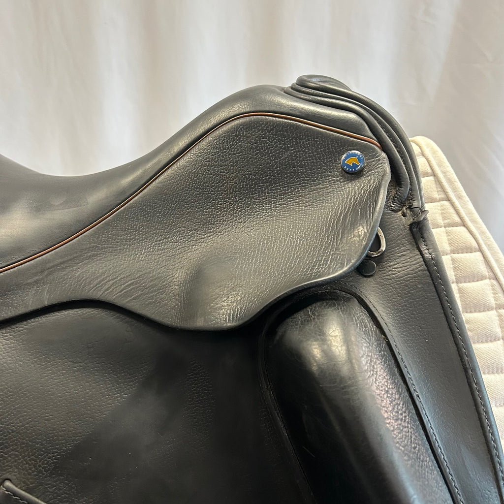 Used Dresch 18" Dressage Saddle