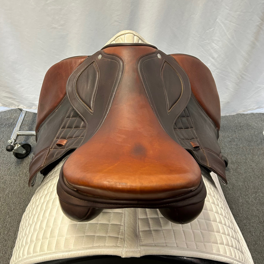 Used Schleese LightFlight 17.5" Jump Saddle