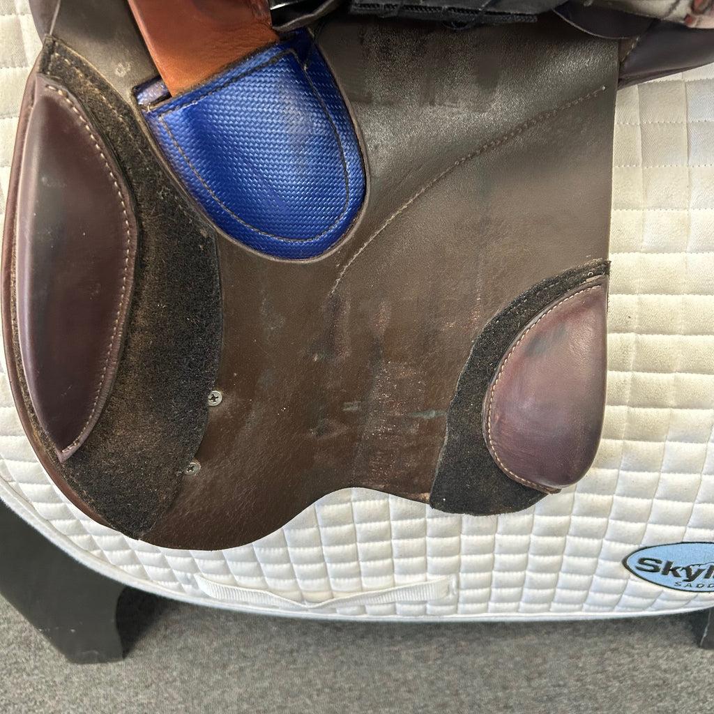 Used Schleese LightFlight 17.5" Jump Saddle