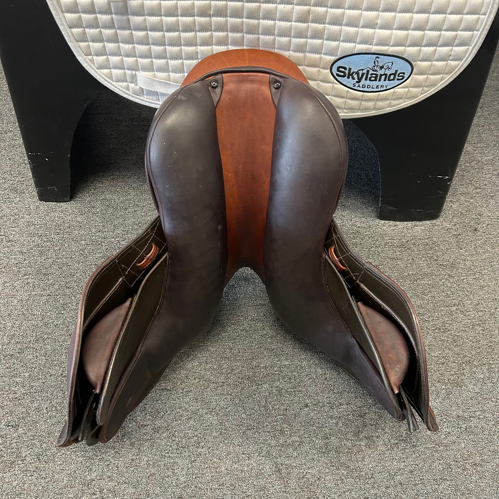 Used Schleese LightFlight 17.5" Jump Saddle