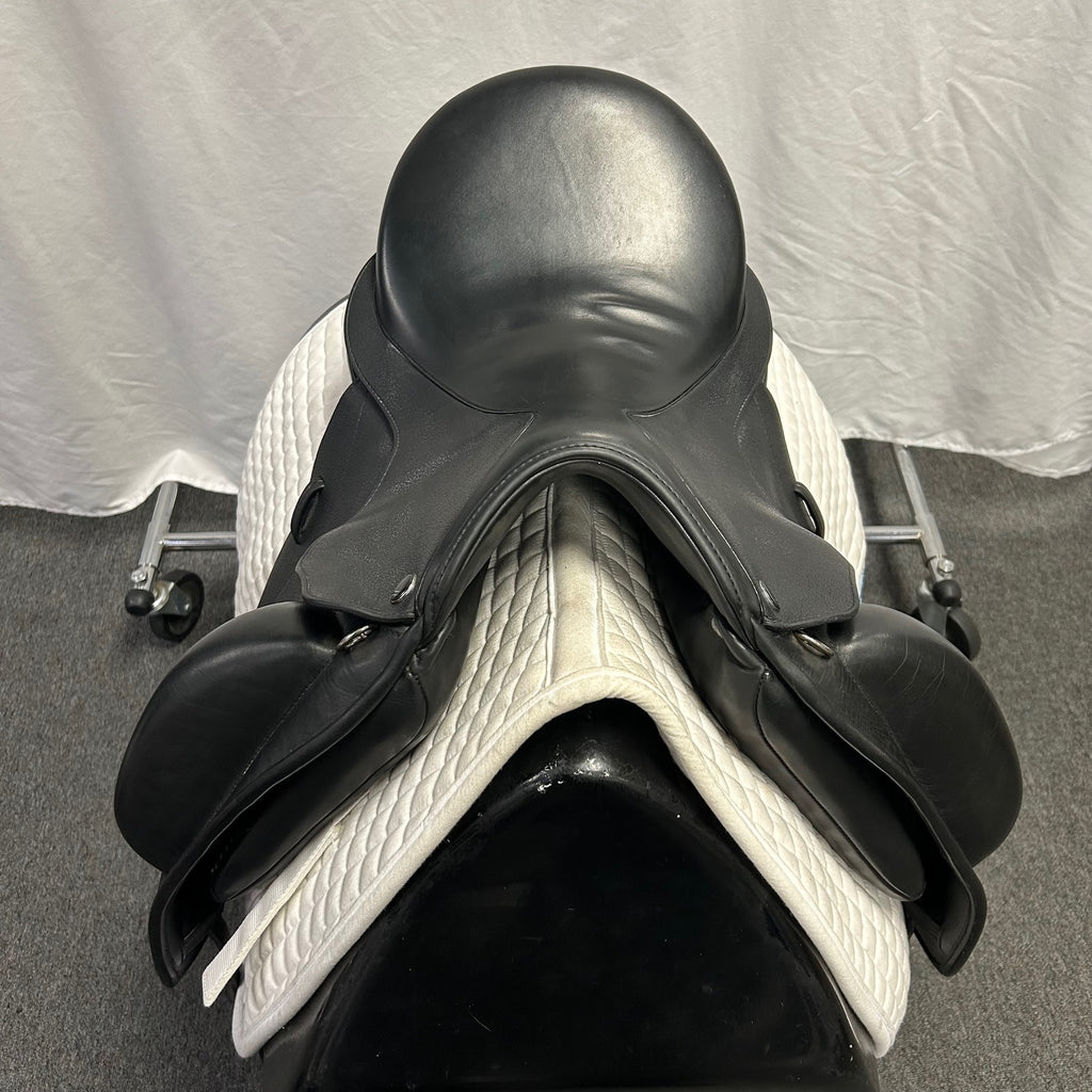 Used Veritas Unitas 17.5" Dressage Saddle