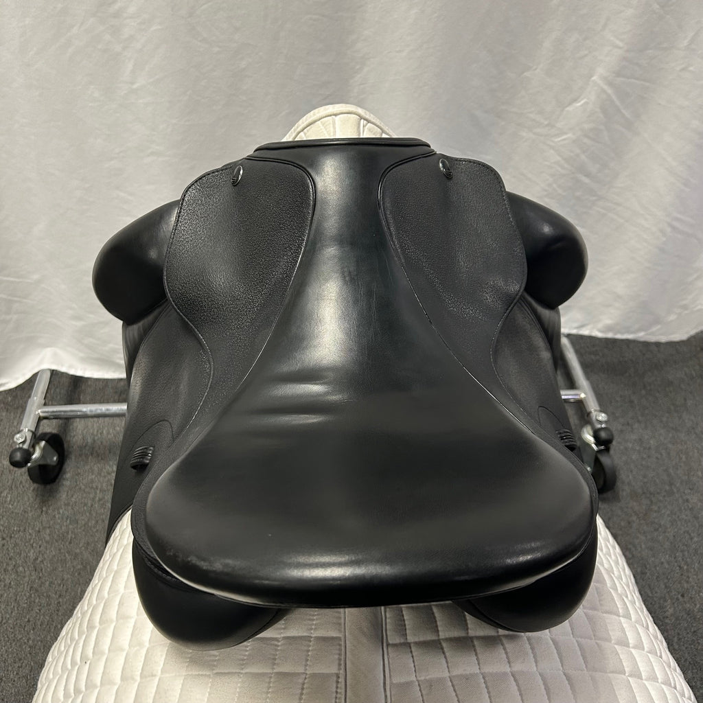 HOLD:  Used Veritas Unitas 17.5" Dressage Saddle