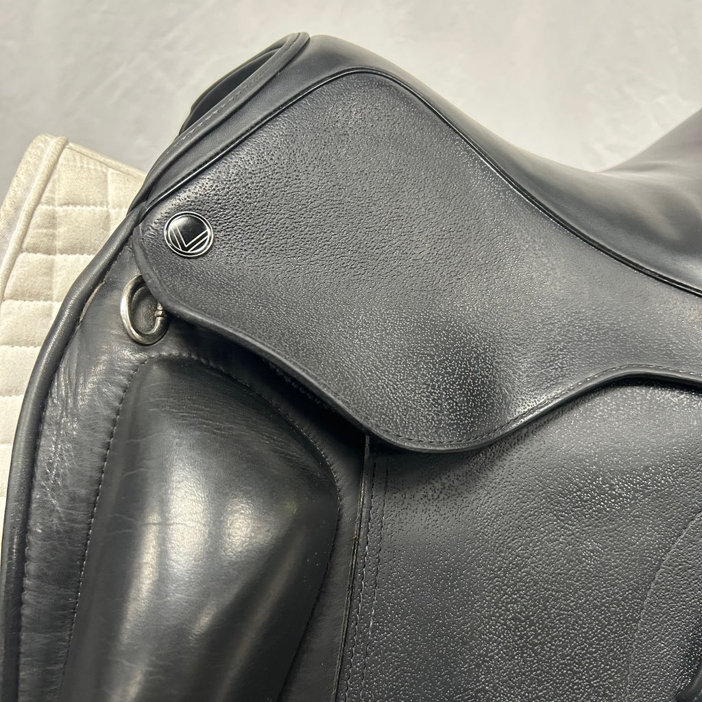 HOLD:  Used Veritas Unitas 17.5" Dressage Saddle