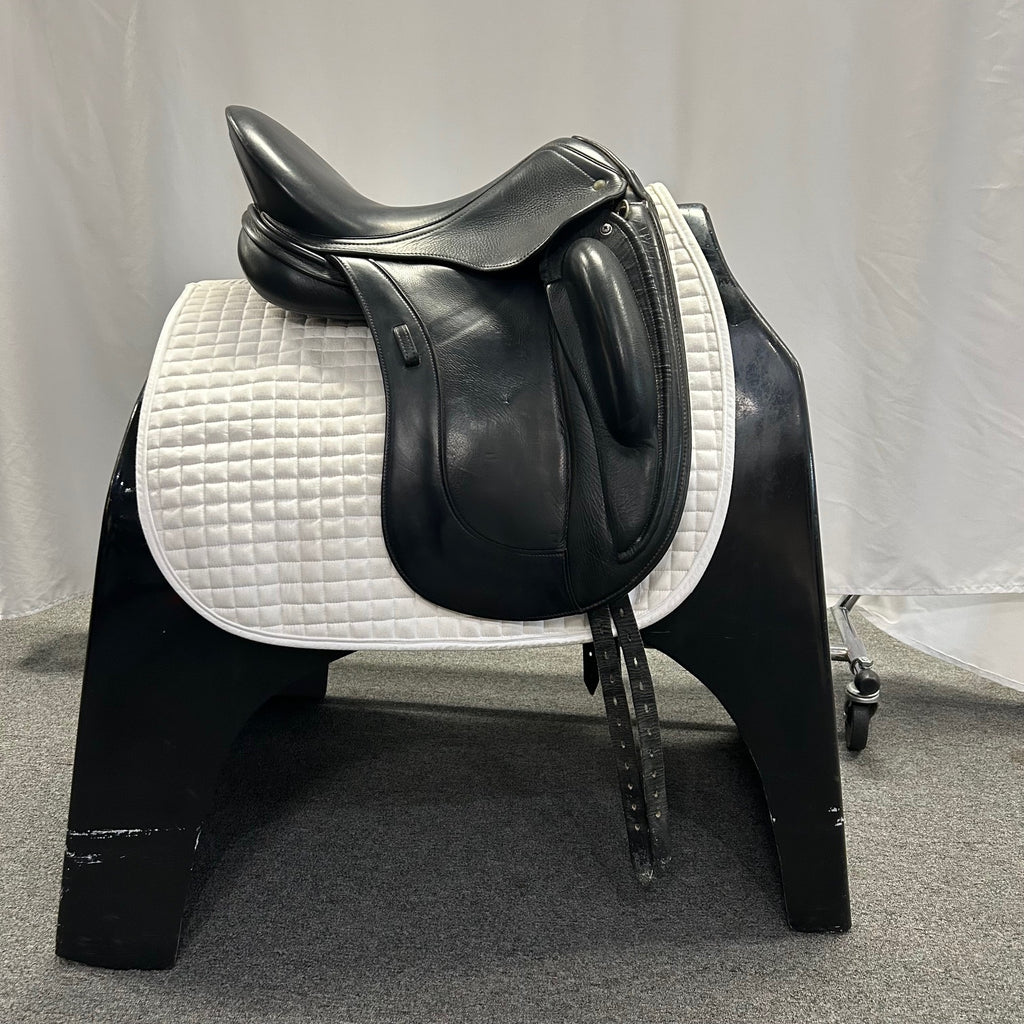 Used Schleese Obrigado 17.5" Dressage Saddle