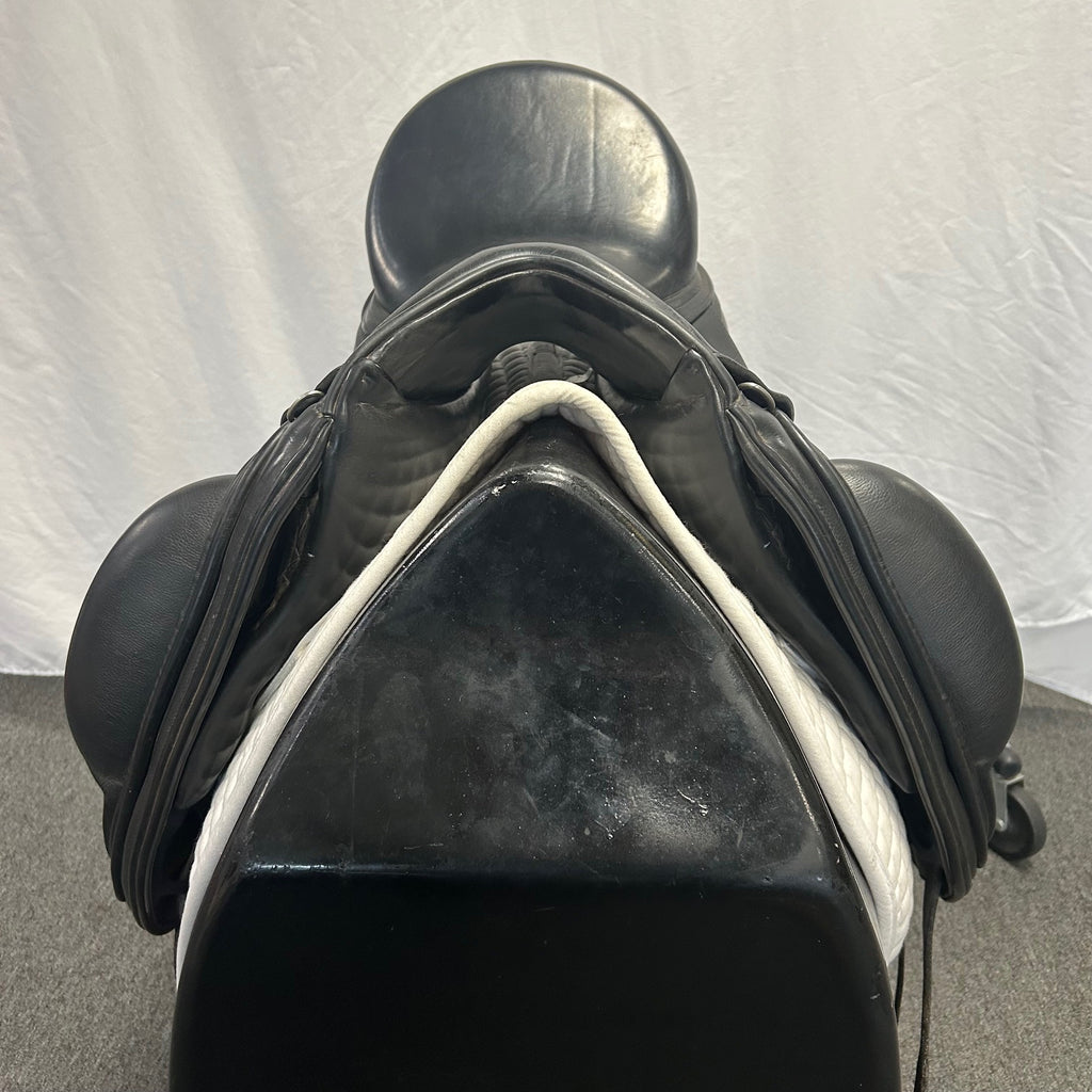 Used Schleese Obrigado 18" Dressage Saddle