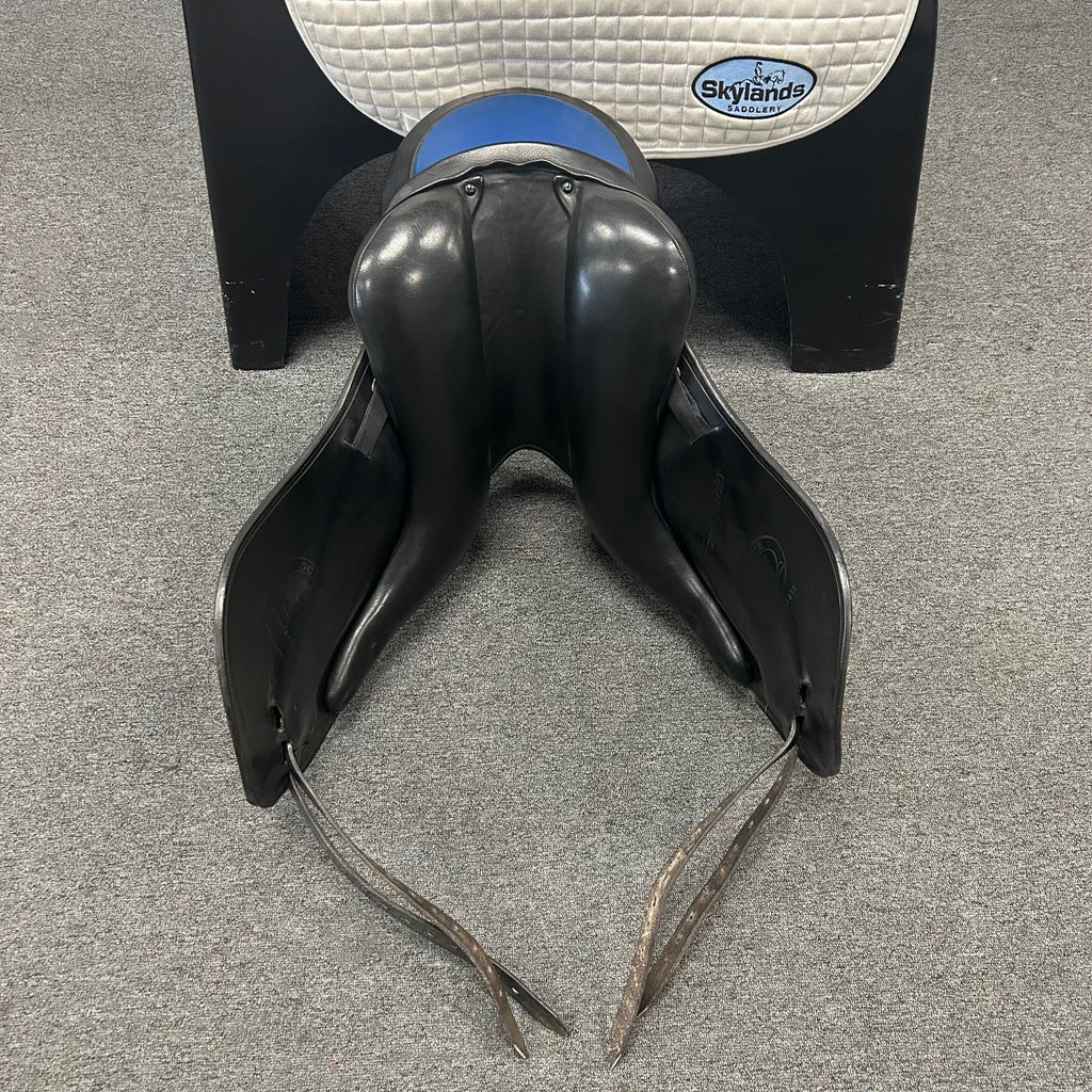 Used Schleese Obrigado 18" Dressage Saddle