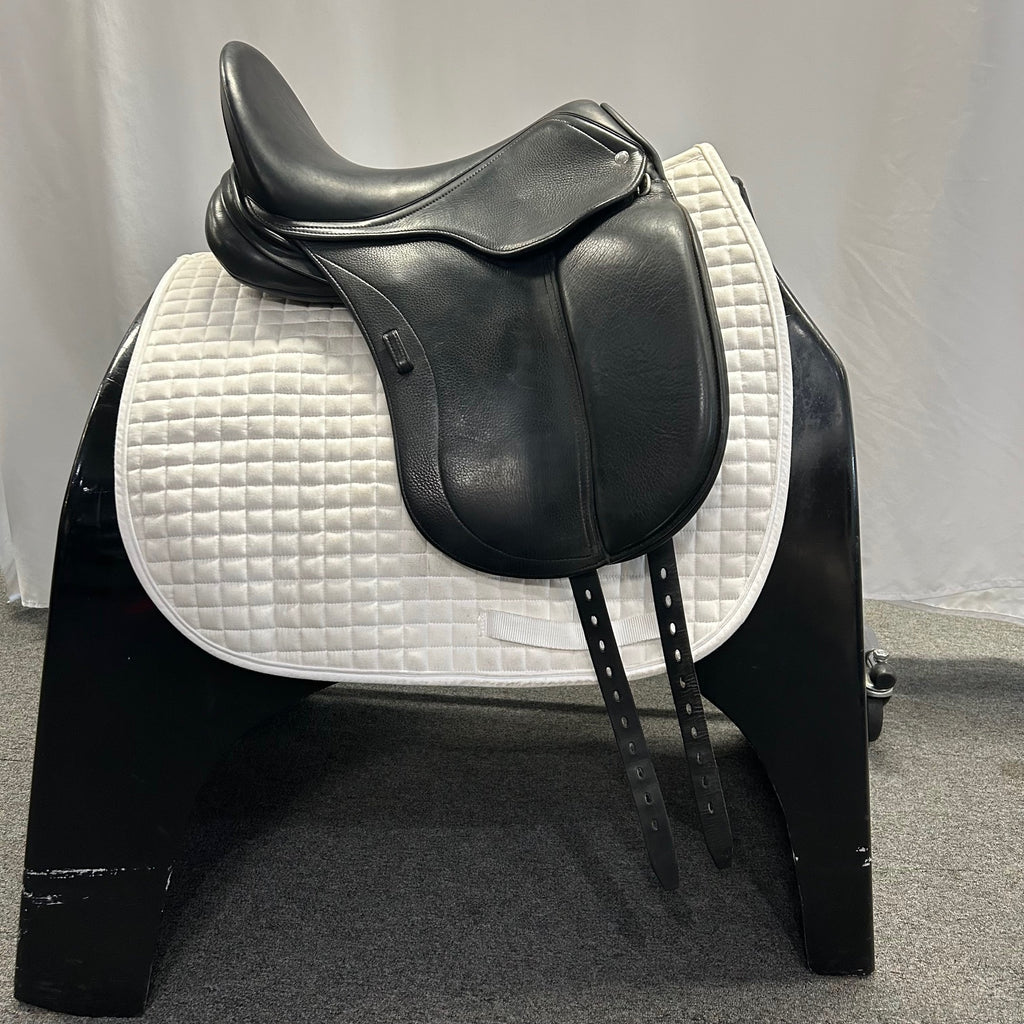 Used Schleese ProLight 16.5" Dressage Saddle