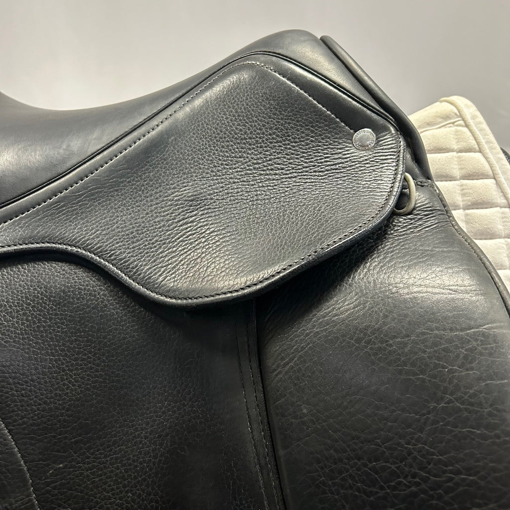 Used Schleese ProLight 16.5" Dressage Saddle