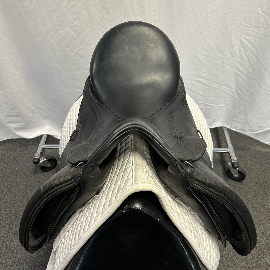 Used Schleese HK 18" Dressage Saddle