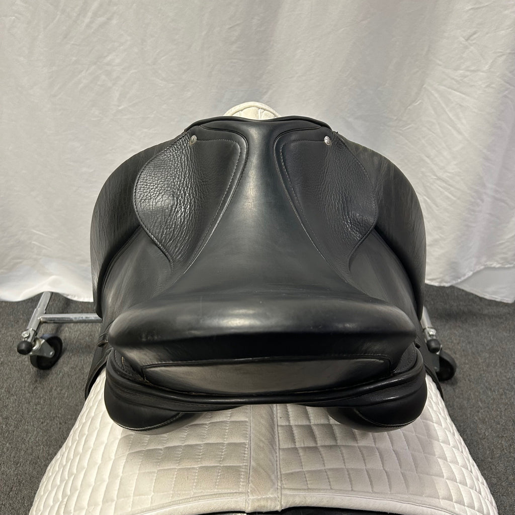 Used Schleese HK 18" Dressage Saddle