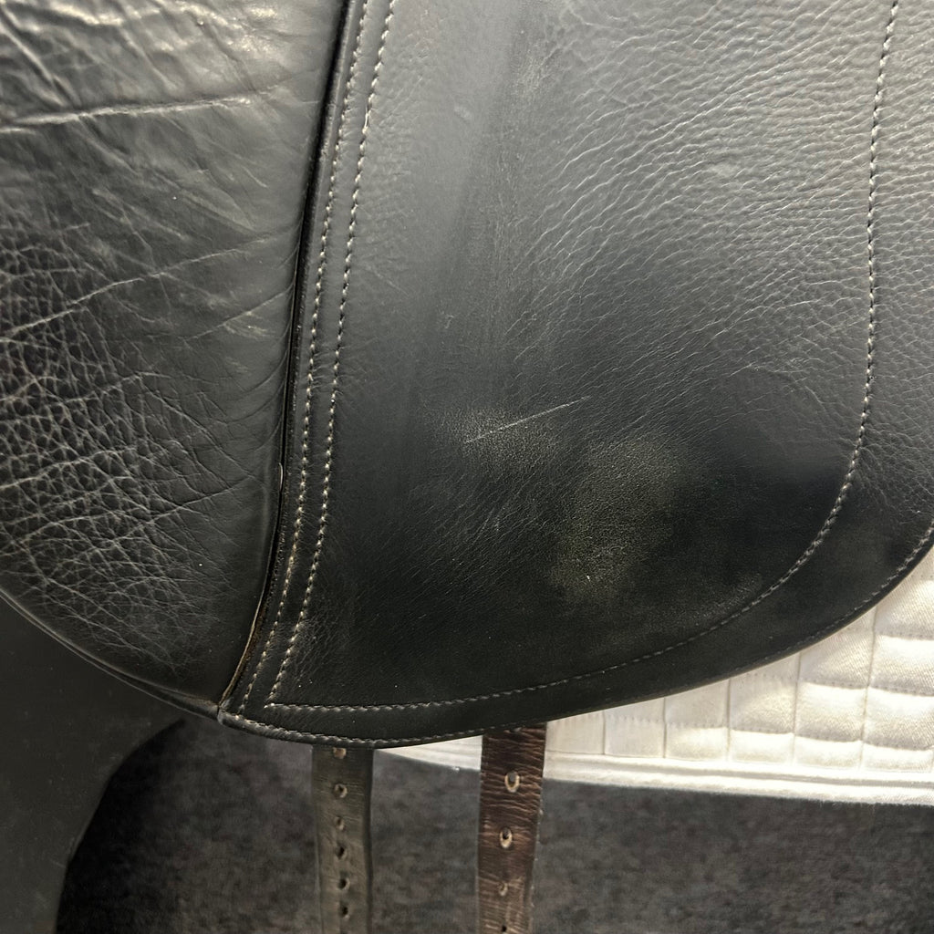 Used Schleese HK 18" Dressage Saddle