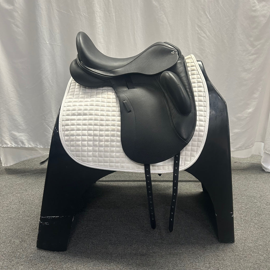 Demo Custom Saddlery Steffen's Advantage Monoflap 17.5" Dressage Saddle