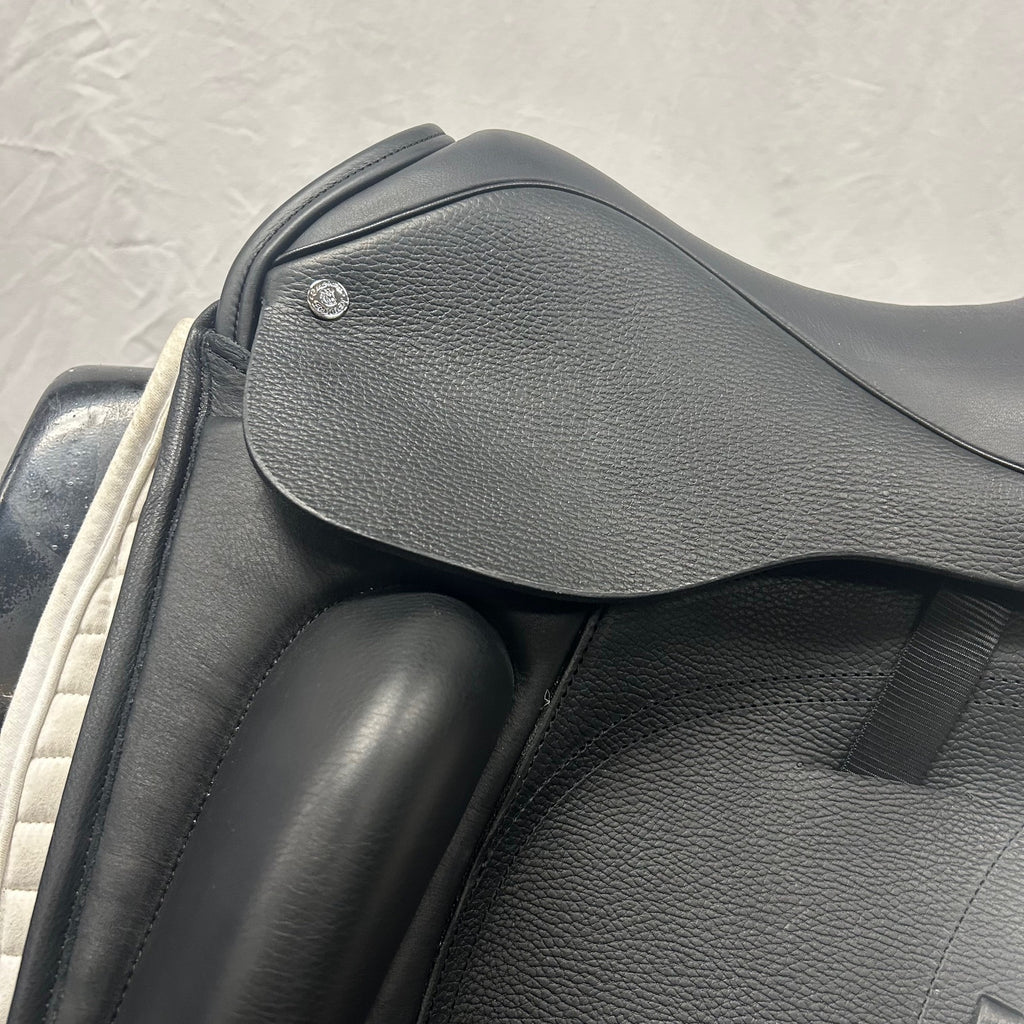 Demo Custom Saddlery Steffen's Advantage Monoflap 18" Dressage Saddle