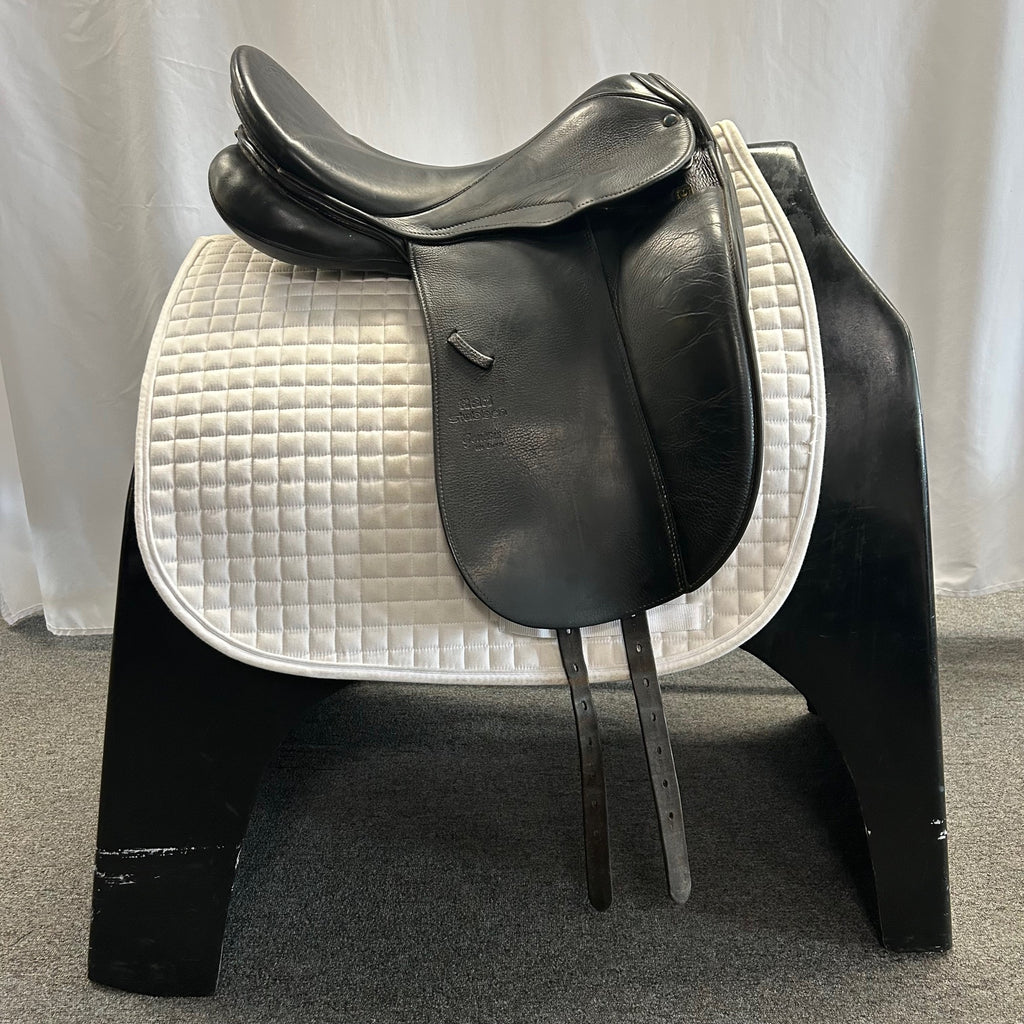 Used Stubben Genesis Deluxe 17.5"Dressage Saddle