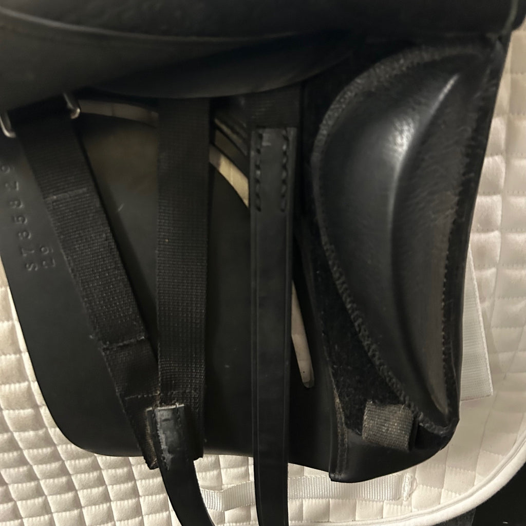 Used Stubben Euphoria 17.5"Dressage Saddle